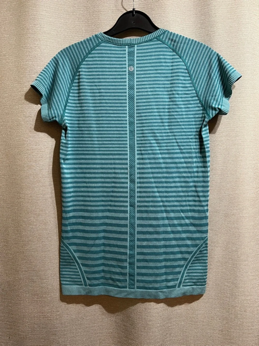 Lululemon Swiftly Tech Short Sleeve Crew Striped Training Running Activewear